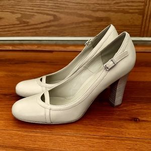 NWT Banana Republic Leather Heels - Jolie